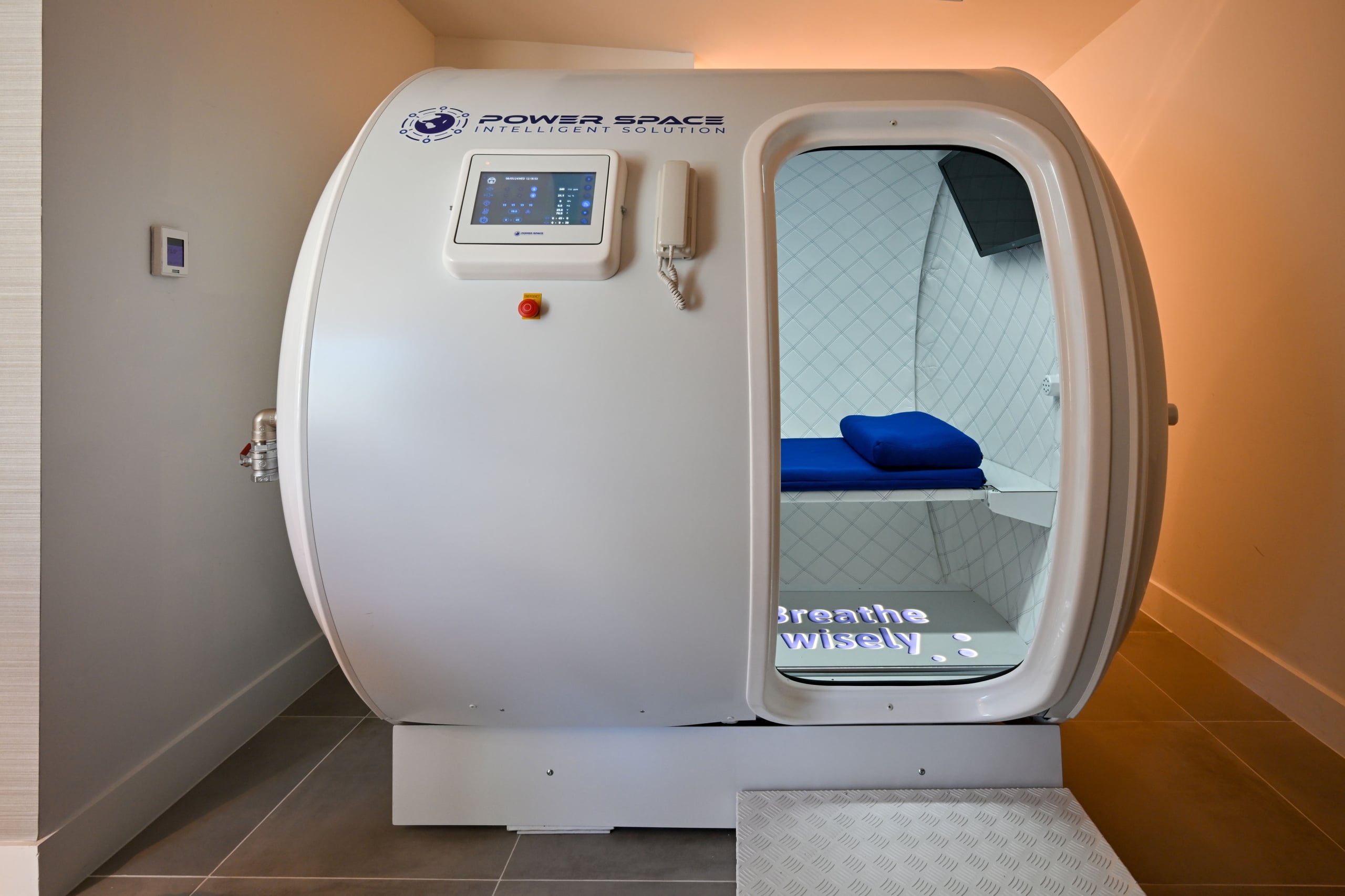 The hyperbaric chamber treatment room at Amrit Ocean Resort Wellness Spa.