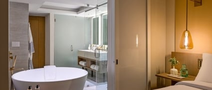 Bathroom of Ocean view two doubles at Amrit Ocean resort located at Singer Island, Riviera Beach Florida