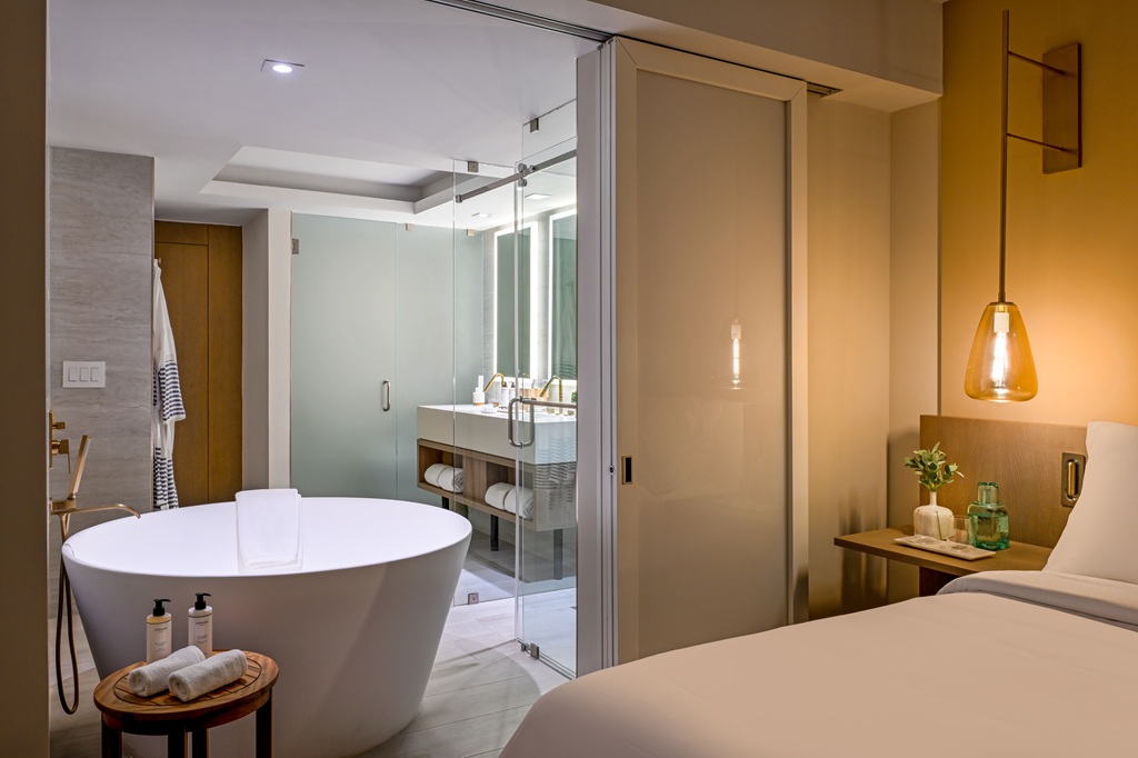 Bathroom of Ocean view two doubles at Amrit Ocean resort located at Singer Island, Riviera Beach Florida