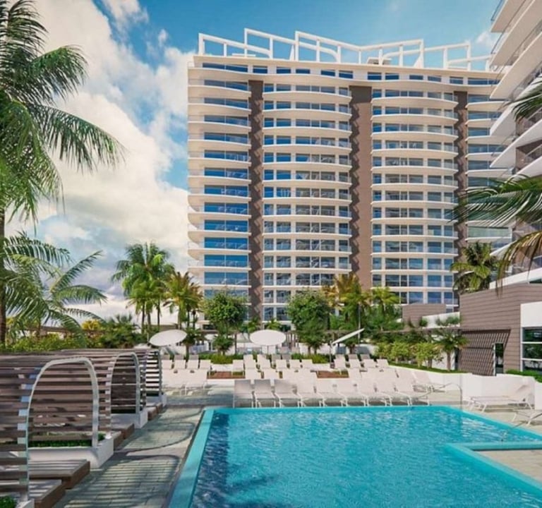 enjoy labor day weekend at luxurious beachfront resort in palm beach