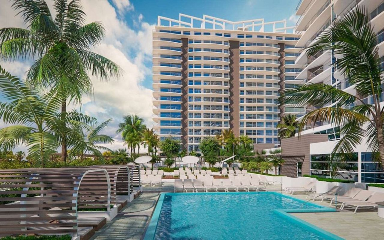 enjoy labor day weekend at luxurious beachfront resort in palm beach