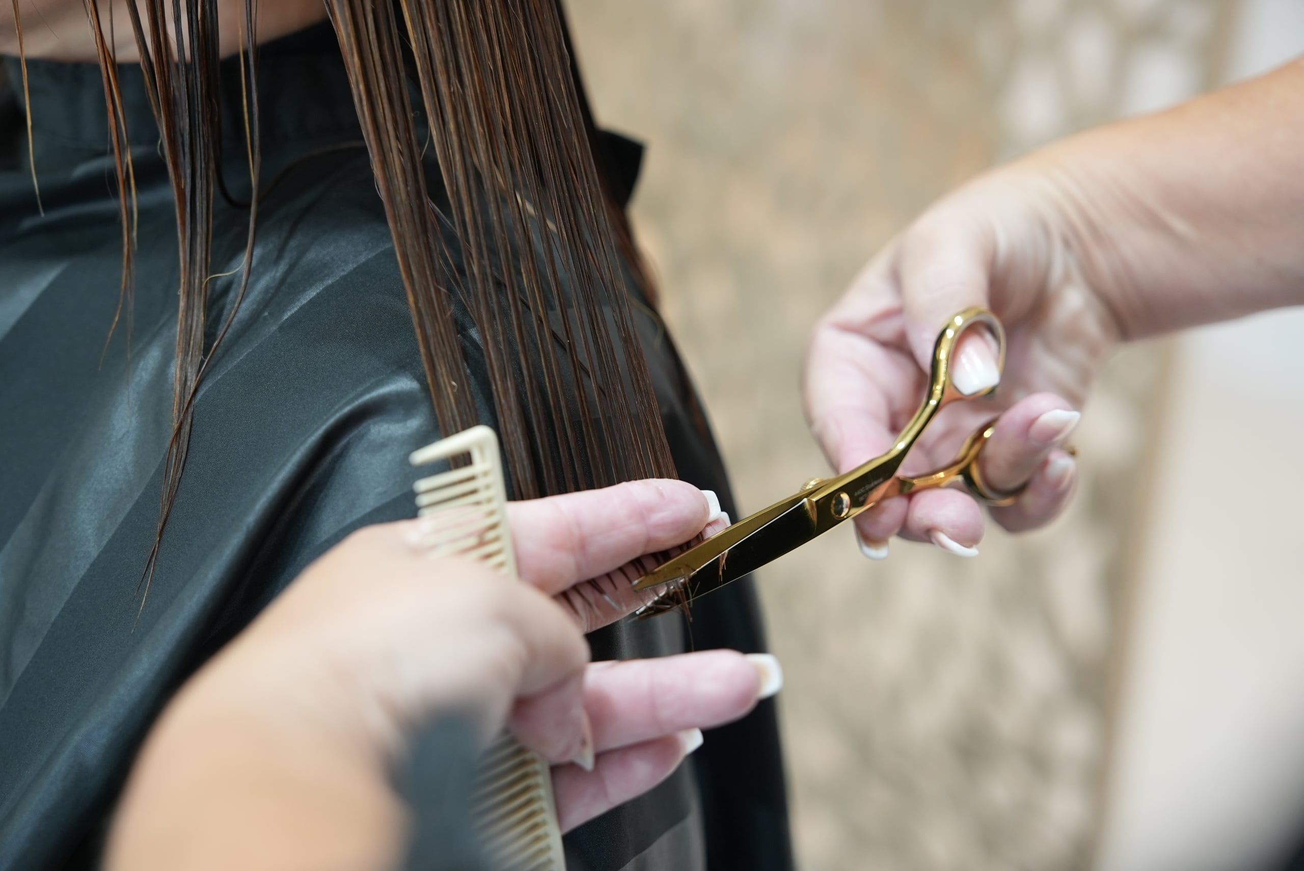Women's Hair Cut